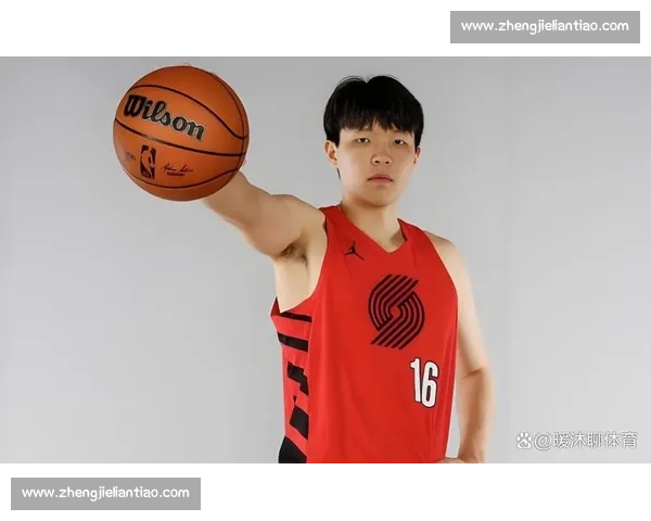 杨瀚森试训收官锁定 NBA 首轮 开拓者 16 顺位摘下中国新星 杨瀚森试训收官锁定 NBA 首轮 开拓者 16 顺位摘下中国新星